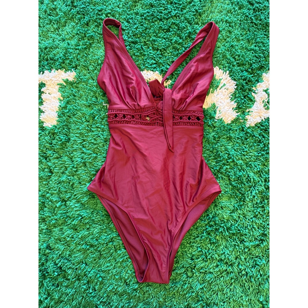 Target One Piece Swimsuit Womens Medium‎ Maroon Excellent Macrame Tie